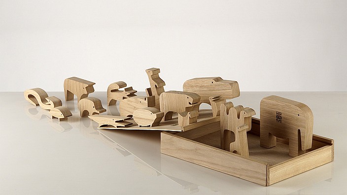 Elegant Animals Commune and Contemplate in Hand-Carved Wooden