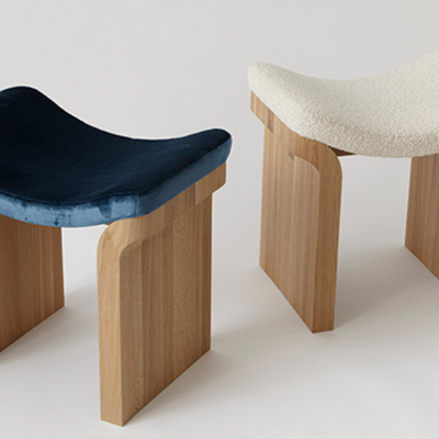 Relev&eacute; Stool